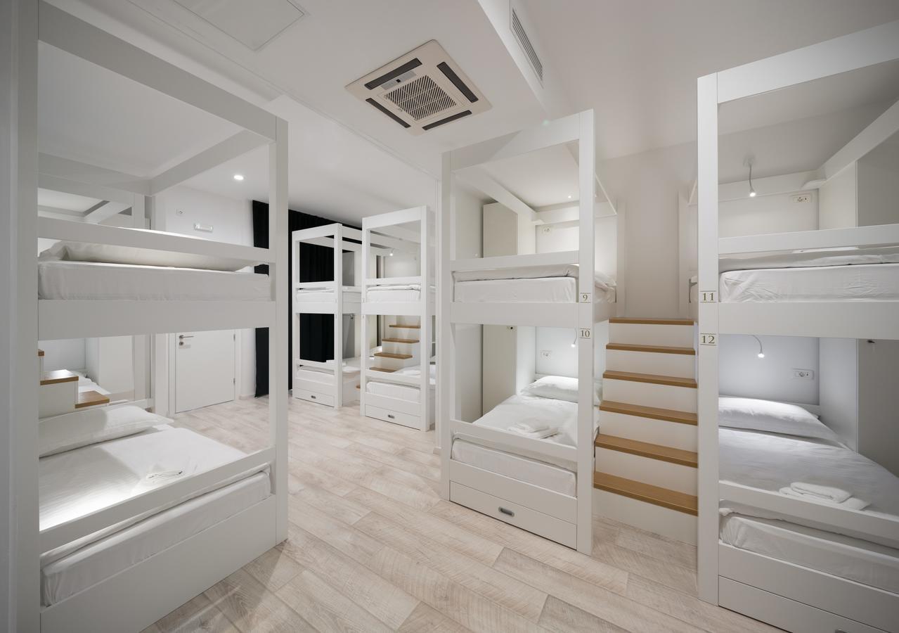 Boutique Hostel Posteya Split Exterior photo